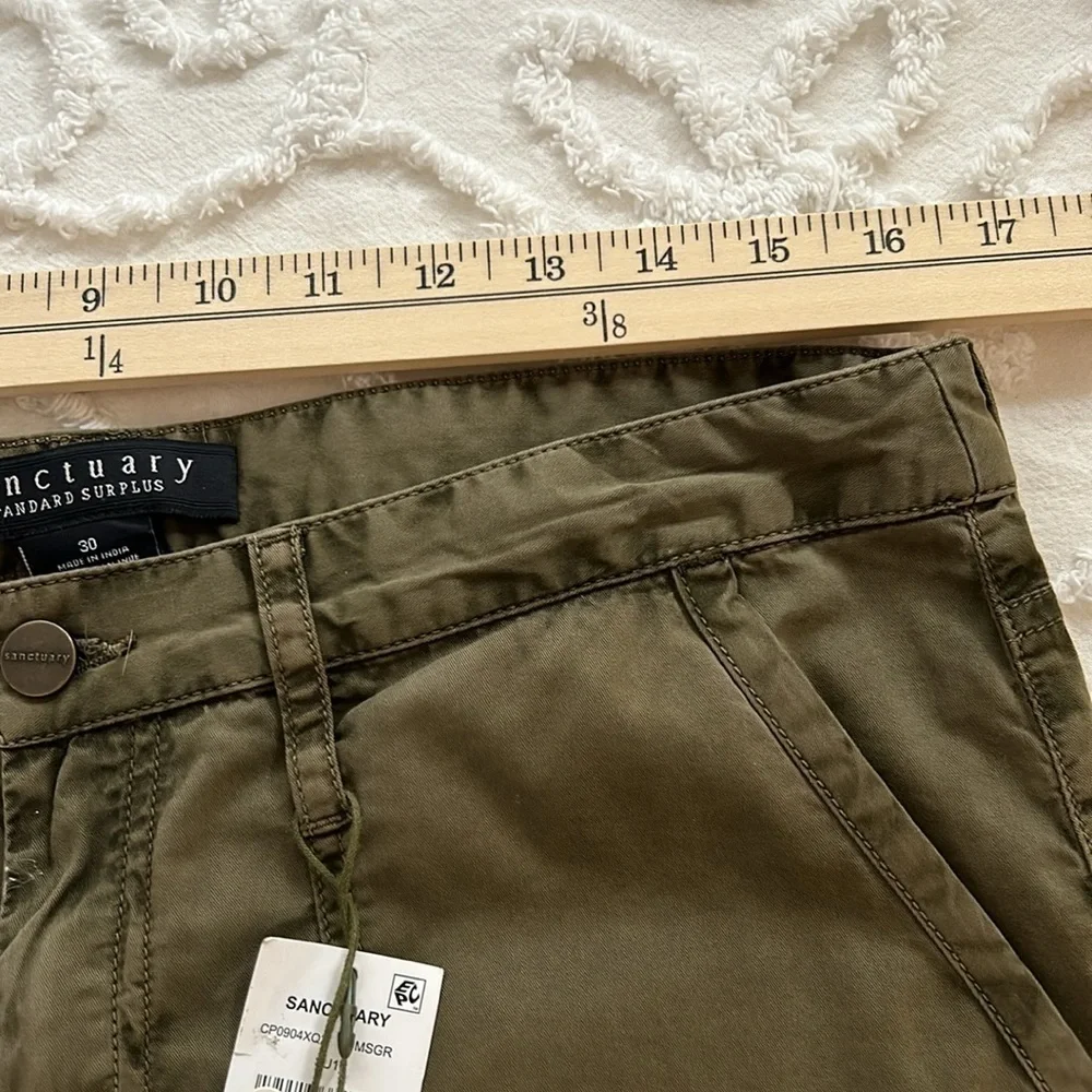 NWT Sanctuary Standard Surplus cargo/hiker joggers. Green, women’s size 30.